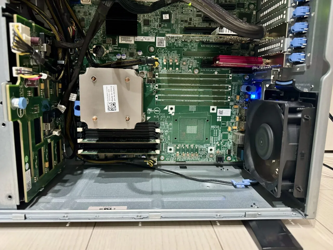 マザーボードと電源