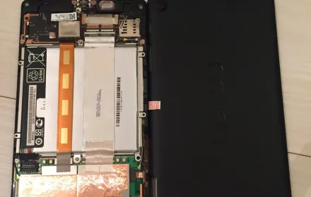 nexus7 (2013)のタッチ不具合を紙で直す